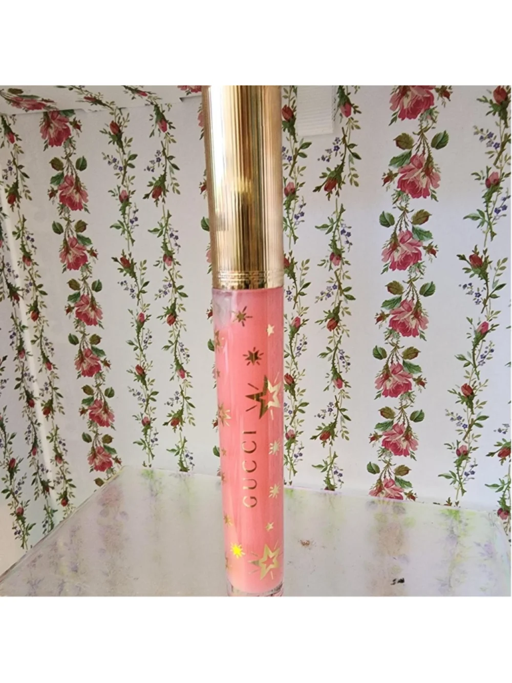 Gucci Pink Lip Gloss with Gold Stars #glam #luxury
